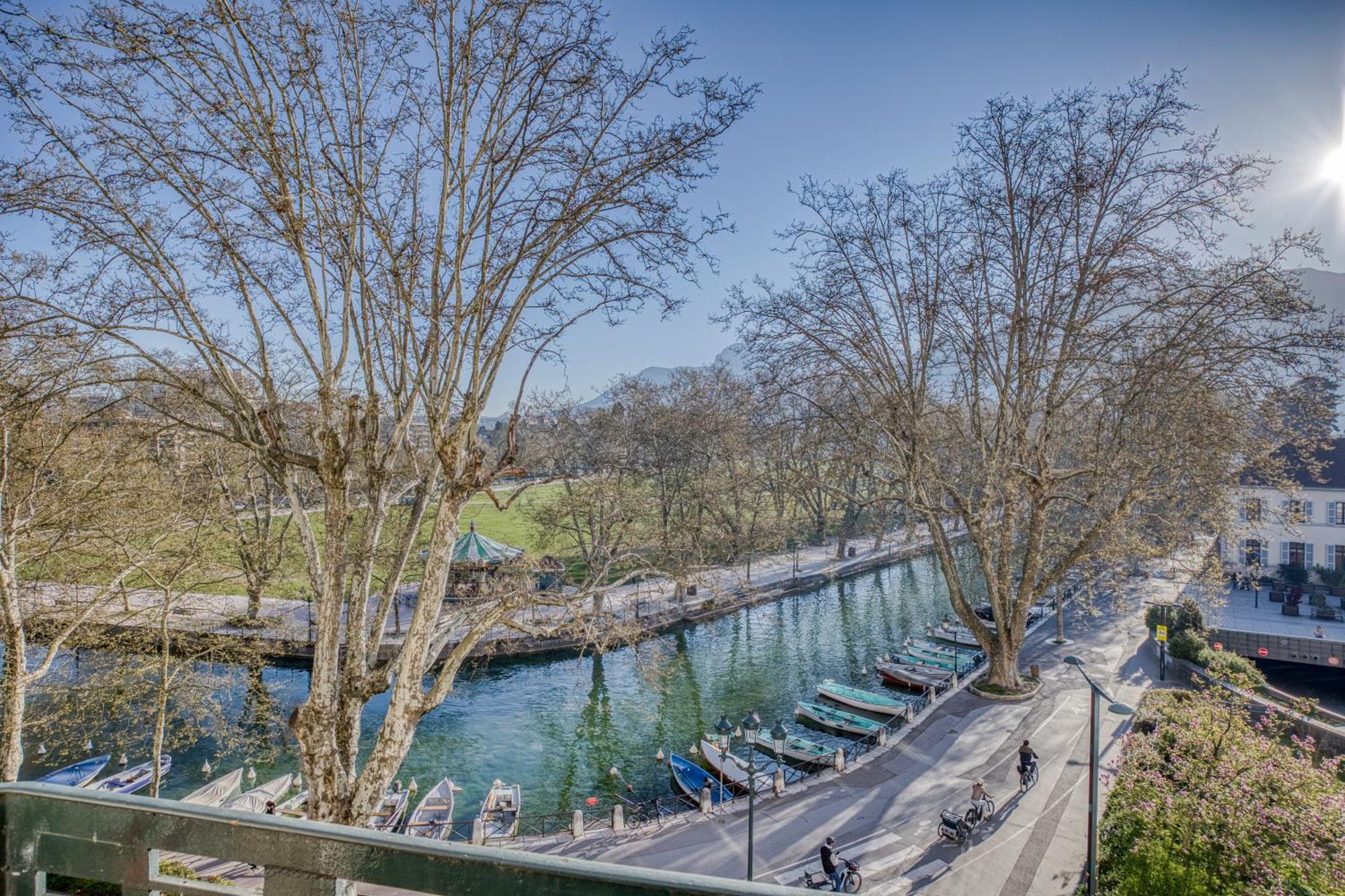 Le 17 Faubourg Apartment Annecy Exterior photo